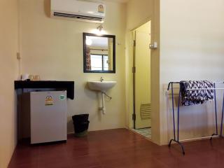 M&M Guesthouse - Ko Chang - 4