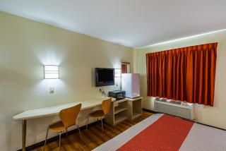 Motel 6-Urbana, IL - Champaign - 2