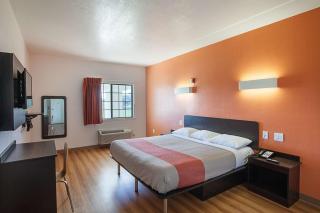 Motel 6-Bedford, TX - Fort Worth - 5