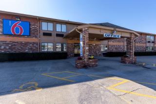 Motel 6-Troy, IL - Troy - 0