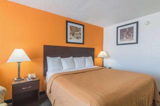 Motel 6-Liberal, KS - Liberal - 6