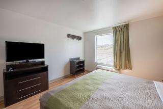 Studio 6-Mccarran, NV - Sparks - Tahoe - Reno Industrial Center - Clark - 6
