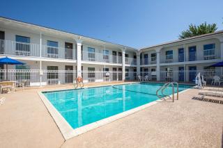 Studio 6-Bryan, TX - University Area - Bryan - 8