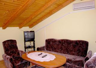 Apartment Ivan by El-Pi Tours - Malinska - 8