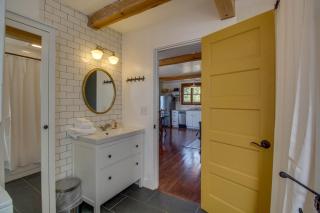 Historic Officer's Farmhouse at OLF - Coupeville - 9