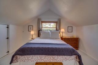 Historic Officer's Farmhouse at OLF - Coupeville - 6