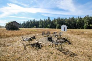 Historic Officer's Farmhouse at OLF - Coupeville - 2