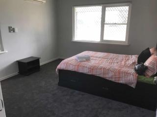 Maddington House Unit A - Perth - 8