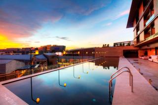 OCT Bay Breeze Hotel - 6