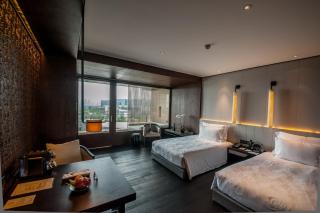OCT Bay Breeze Hotel - 2