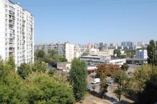 Apartment on str Goloseevskaya 3 - 8