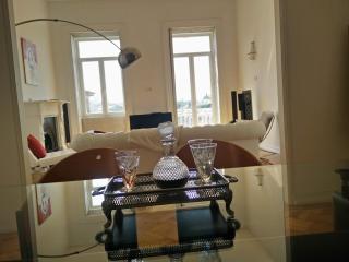 Amazing Riverside Balcony 2Br Apartment - Porto - 3
