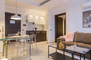 One Love Metropolitan Apartment - 9