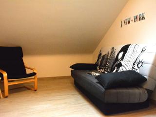 Holiday Home in Couvin with Terrace - Aublain - 3