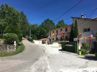 Les chambres et studios Camping Parc de Paletès - 6