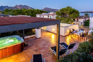 Penthouse La Nau By homevillas360 - 5