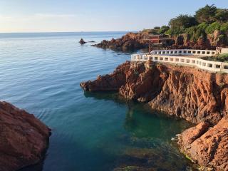 Bright apartment with a garden and a wonderfull sea view - Le Trayas - 0