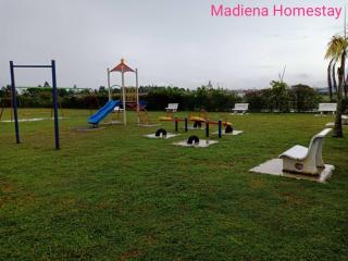 Madiena Homestay - 1