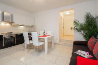 Apartments by the sea Seget Vranjica, Trogir - 978 - Seget Vranjica - 5