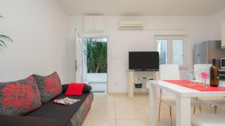 Apartments by the sea Seget Vranjica, Trogir - 978 - Seget Vranjica - 1