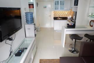 Homey 1BR at The Wave near Epicentrum Kuningan By Travelio - 2