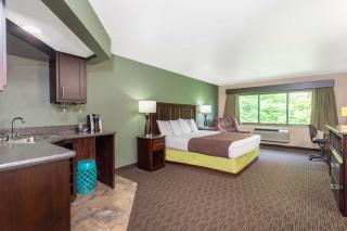 AmericInn by Wyndham West Salem - West Salem - 4