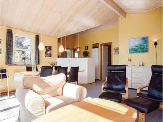 Three-Bedroom Holiday Home In Humble - Humble - 8