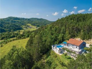 Gorgeous Home In Cerovlje With Kitchen - 2