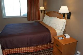 Cape Cod Inn - Hyannis - 3