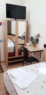 Hostal De La Torre Hostal Economico - 1