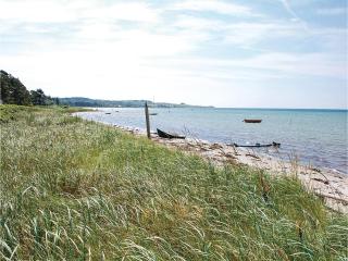 Two-Bedroom Holiday Home In Knebel - Knebel - 1