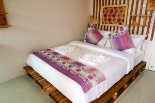Baan URT Suratthani Airport Hotel - Suratthani - 4