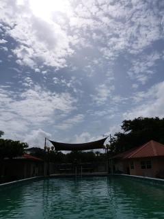 Surinat Luxury Resort - 7