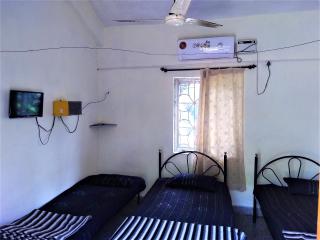 Stay Goa Guesthouse - Madgaon - 5