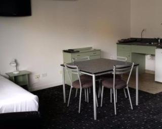 ASURE Abode On Courtenay Motor Inn - 9