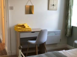 The Grey Cottage - 3