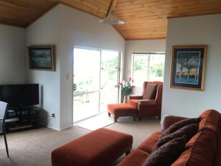 Top of the Bay - Paihia - 2