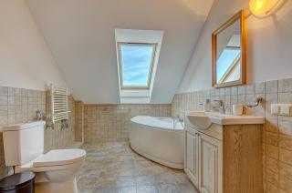 Spacious Villa with Large Hall - 5