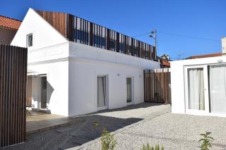 Fisherman's House - a boat ride from Lisbon - Trafaria - 0
