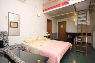 Apartments with parking space Makarska - 9696 - 2