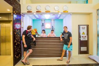 Golden Gate China Town Hotel - Yangon - 3