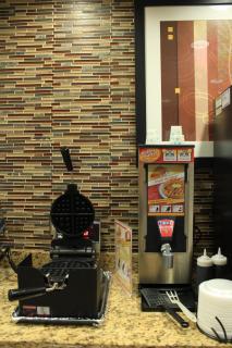 Microtel Inn and Suites North Canton - 5