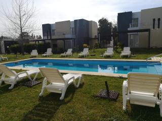 las martinas apart 5 - 0