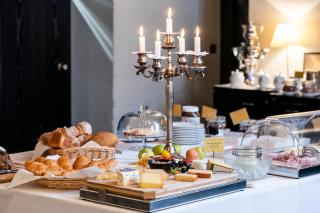 Schloss Münchenwiler - 8