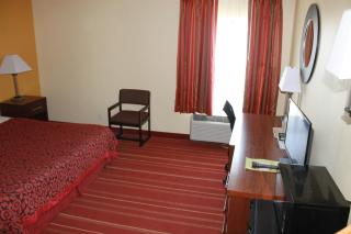 Days Inn by Wyndham Walcott Davenport - Walcott - 5