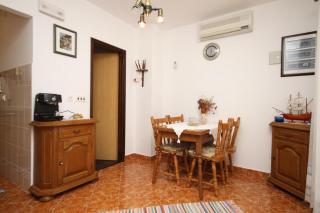 Apartments with a parking space Starigrad, Paklenica - 6566 - 1