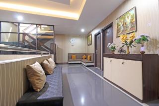 RedDoorz near UNS Solo - Solo - 7