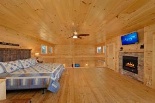 Alpine Pool Lodge - Pigeon Forge - 2