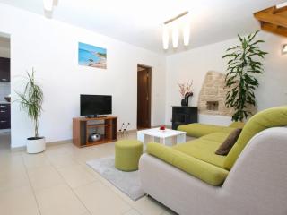 House Peroj 1765 - 1