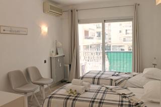 Viva Riviera Rue Victor Cousin - Cannes - 1